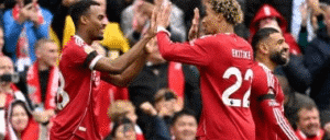 ليفربول يعزز صدارة البريميرليج بفوزه على إيفرتون 2-1 وصلاح يكتب التاريخ ..فيديو